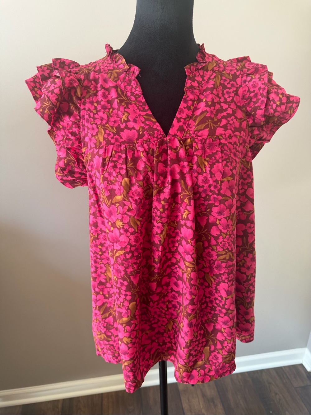 entro Pink Floral Ruffle Short Sleeve Top MED